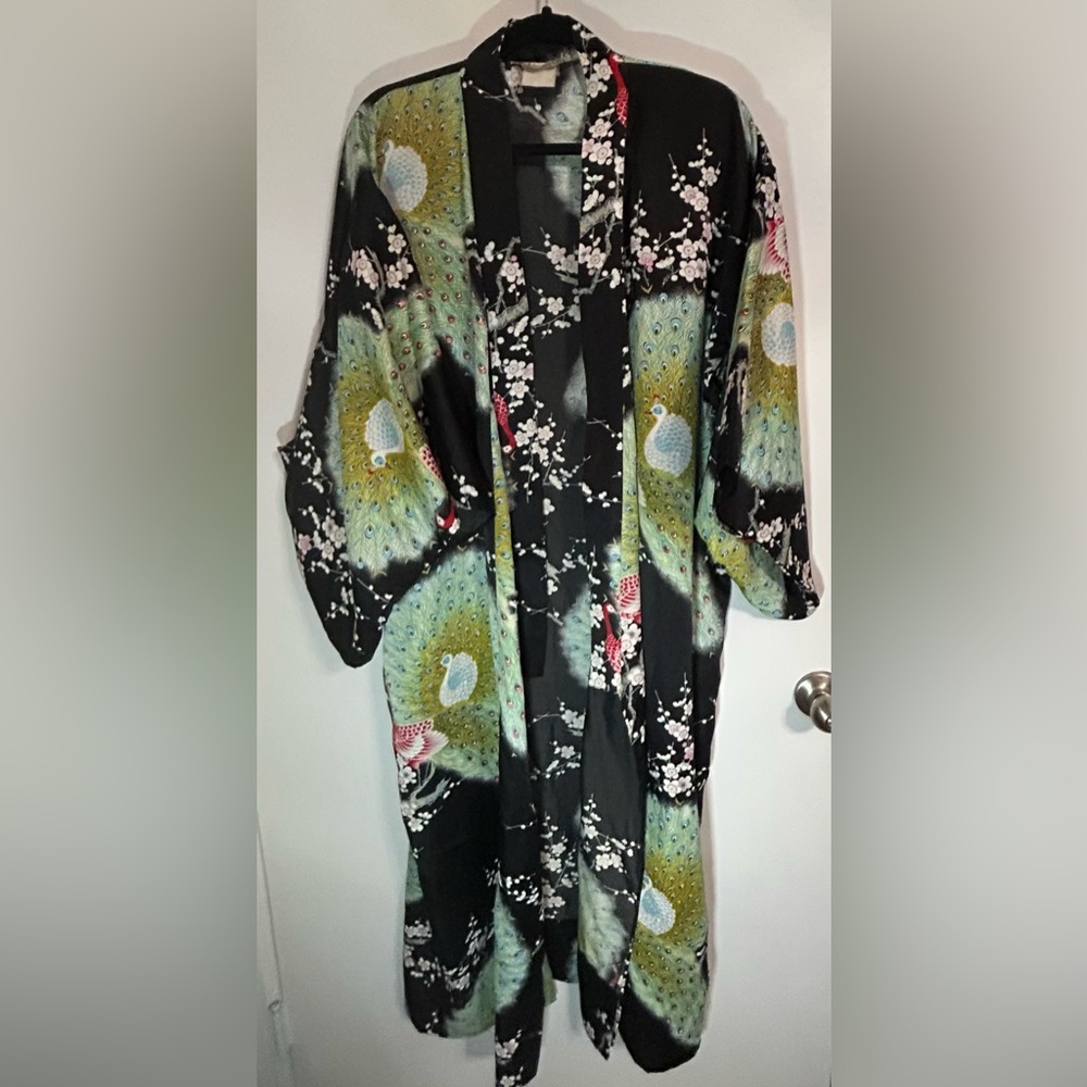 Elegant Black Floral Kimono with Peacock Design